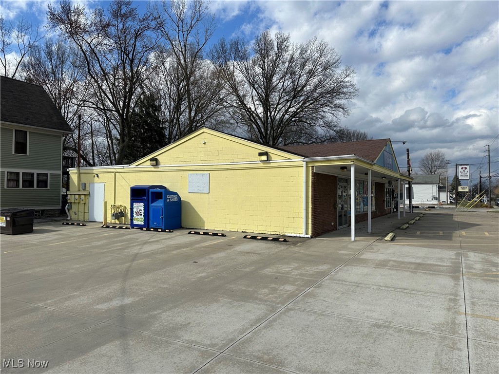 Ains SD - Commercial Sale