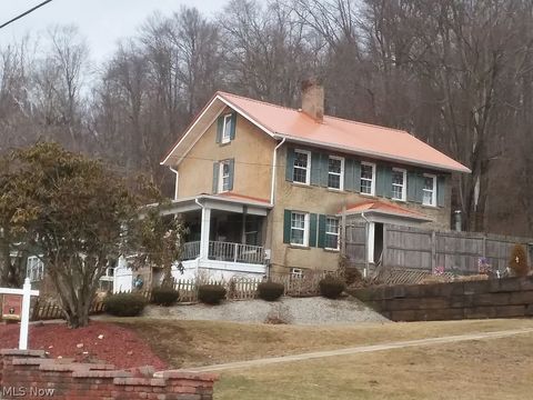 Tiny photo for 771 Cross Street, Newcomerstown, OH 43832 (MLS # 5183569)