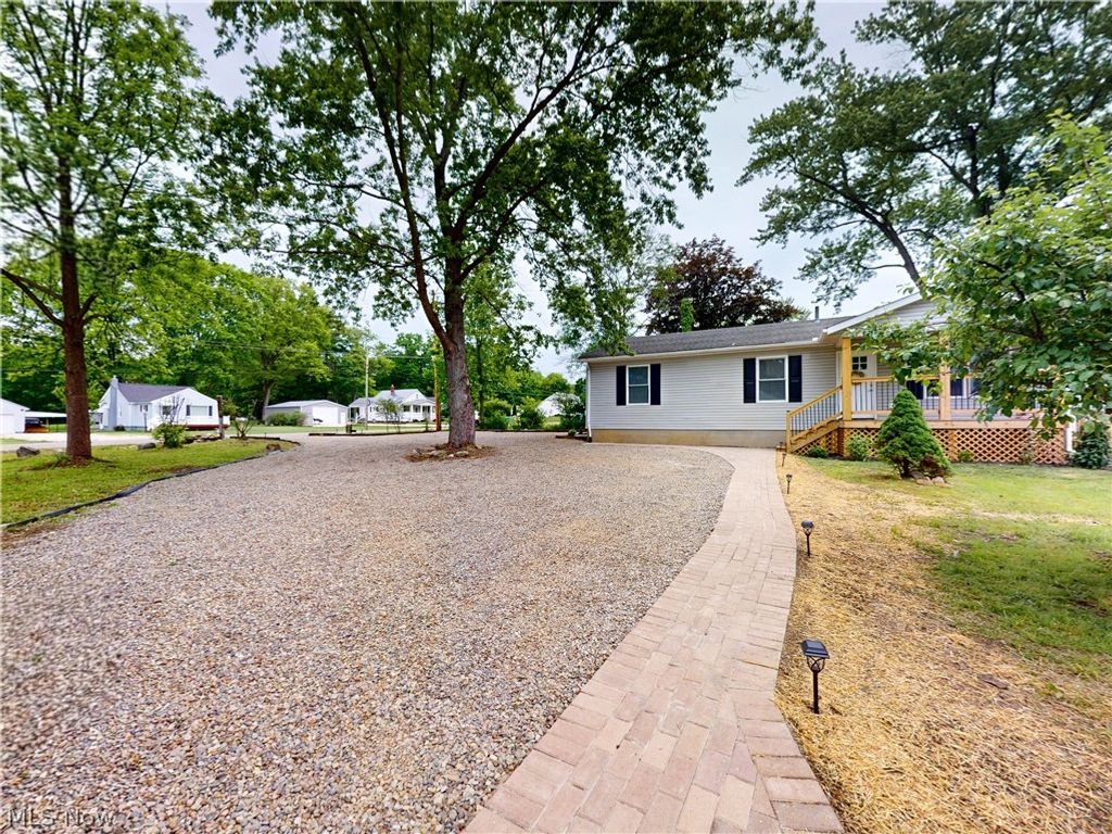 Photo of 3264 Grenfall Road, Norton, OH 44203 (MLS # 5213954)