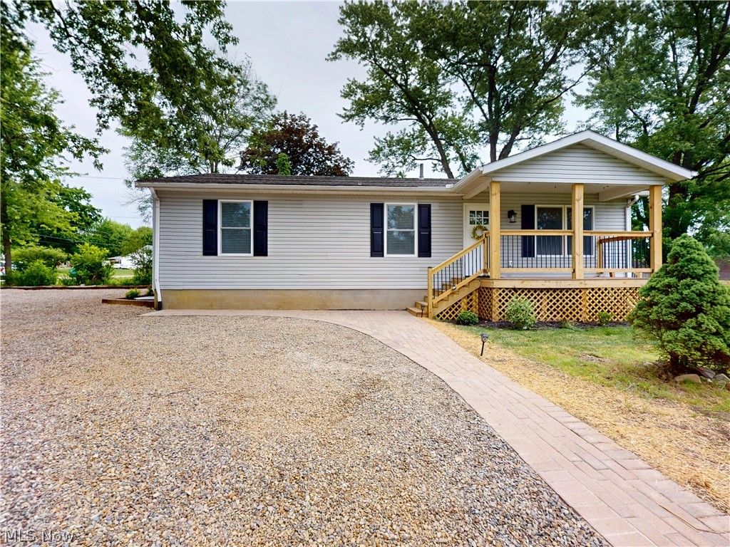 Photo of 3264 Grenfall Road, Norton, OH 44203 (MLS # 5213954)