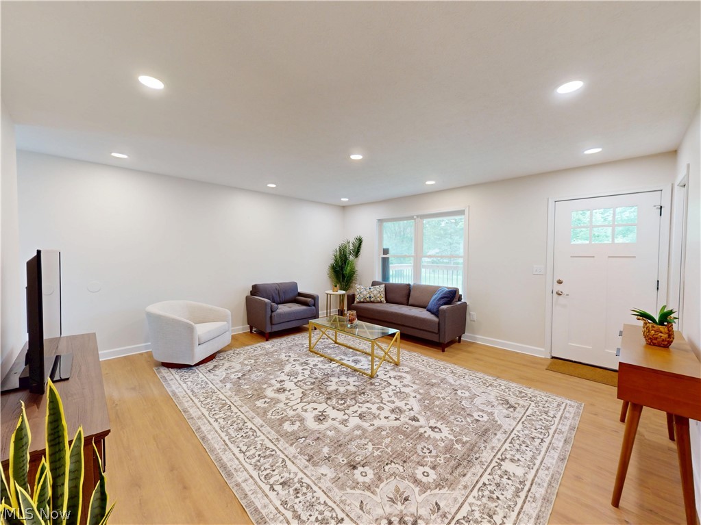 3264 Grenfall Road