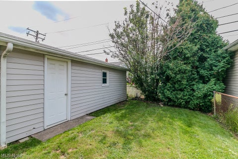 Tiny photo for 29248 Oakdale Road, Willowick, OH 44095 (MLS # 5236359)