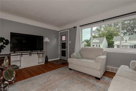 Tiny photo for 29248 Oakdale Road, Willowick, OH 44095 (MLS # 5236359)