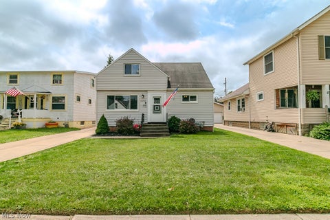 Tiny photo for 29248 Oakdale Road, Willowick, OH 44095 (MLS # 5236359)