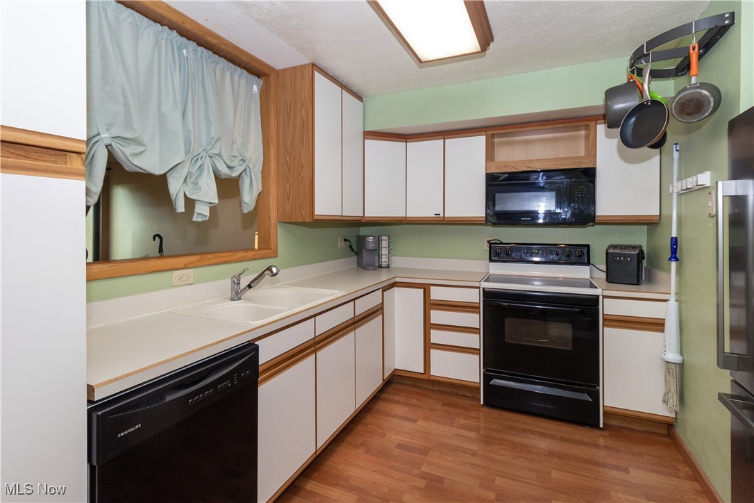 80 Landings Way, Avon Lake, Ohio image 8