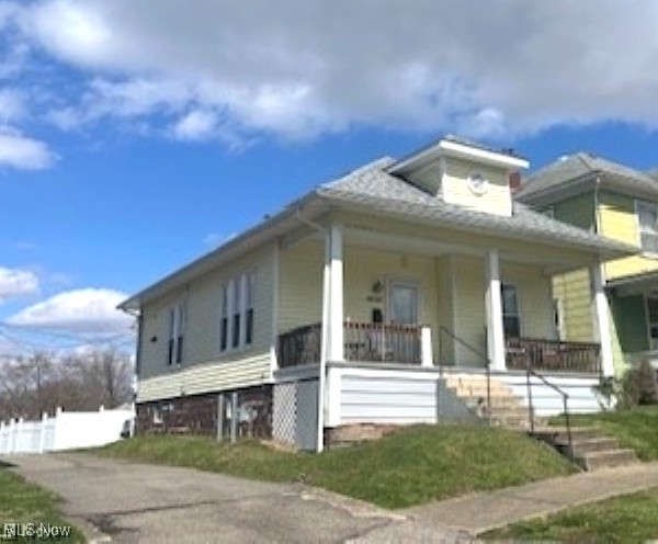 Charming bungalow with a lot of updates and hard wood floors throughout. Call to schedule a showing today.