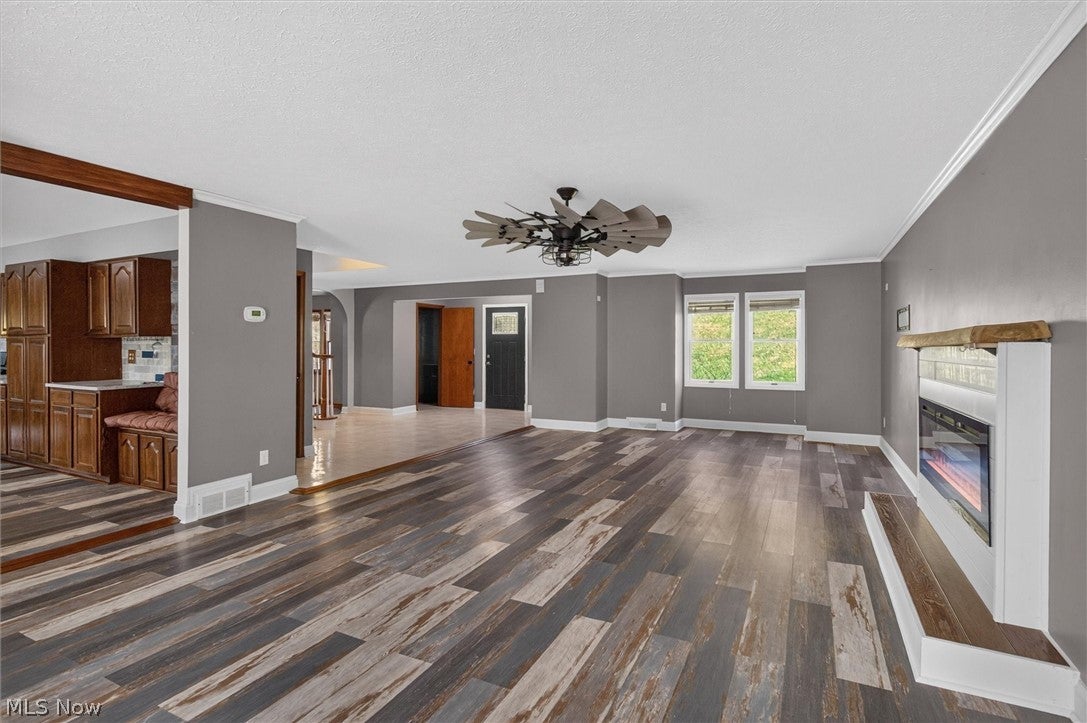 3187 Country Club Drive