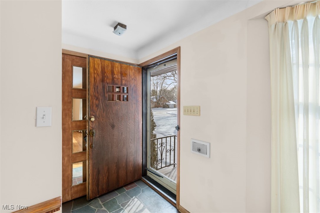 3609 Brinkmore Road, Cleveland Heights, Ohio image 3