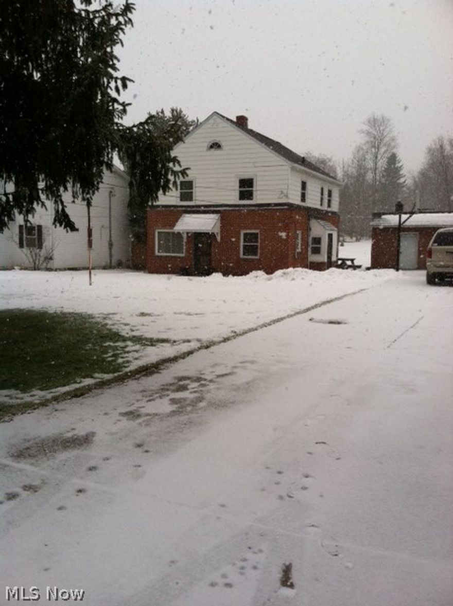 Great Starter Home, New Windows, New Roof, 3 bedroom, Living room, Eat in Kitchen. Hot water Radiant heat in the floor. 1 bedroom main floor, 2 bedrooms up. Around 1 1/2 acres perfect for barn, for equipment and trucks over 600' deep, 1 1/2 car garage. Summer Kitchen, washer, dryer. New carpeting in living room. New flooring in kitchen. This is not a drive by, a nice home. It's a fooler, there are 2 lots, deep lot. Wood fireplace. Creek in back.