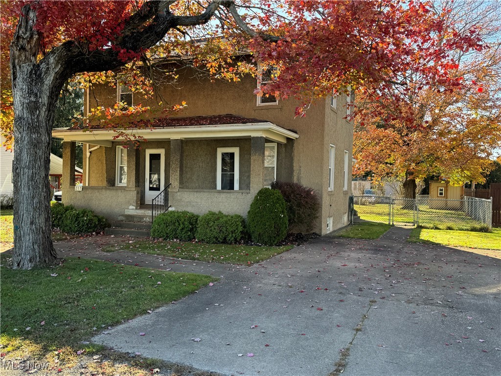 217 S Canton Street, Malvern, Ohio image 1