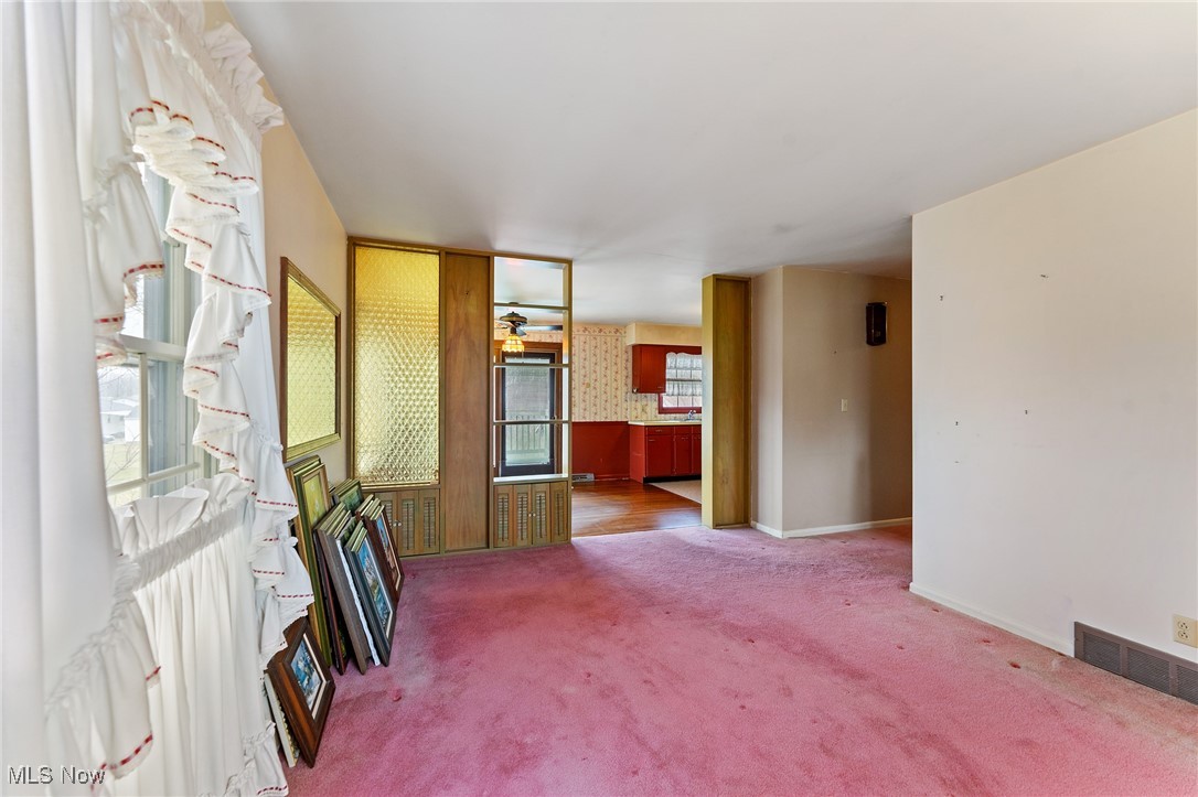 420 Aurora Drive, Youngstown, Ohio image 12