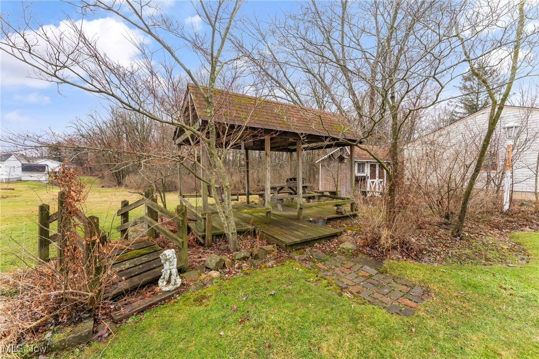 420 Aurora Drive, Youngstown, Ohio image 32