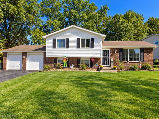 201 GREENBRIAR DR, CORTLAND, OH 44410 - Image a97593fcd4e323e7332a9934008252e8/3499876355