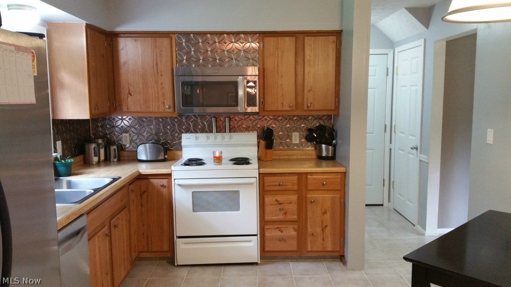 Country Green Estates - Residential