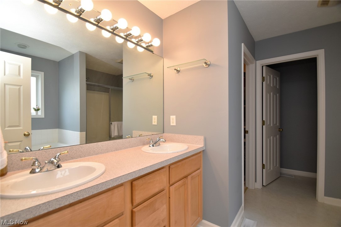 Villa Lago Ph 1 - Residential