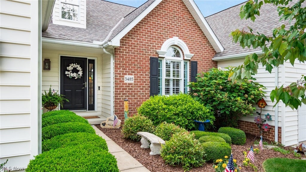 Photo of 3485 Regans Way, Zanesville, OH 43701 (MLS # 5225477)