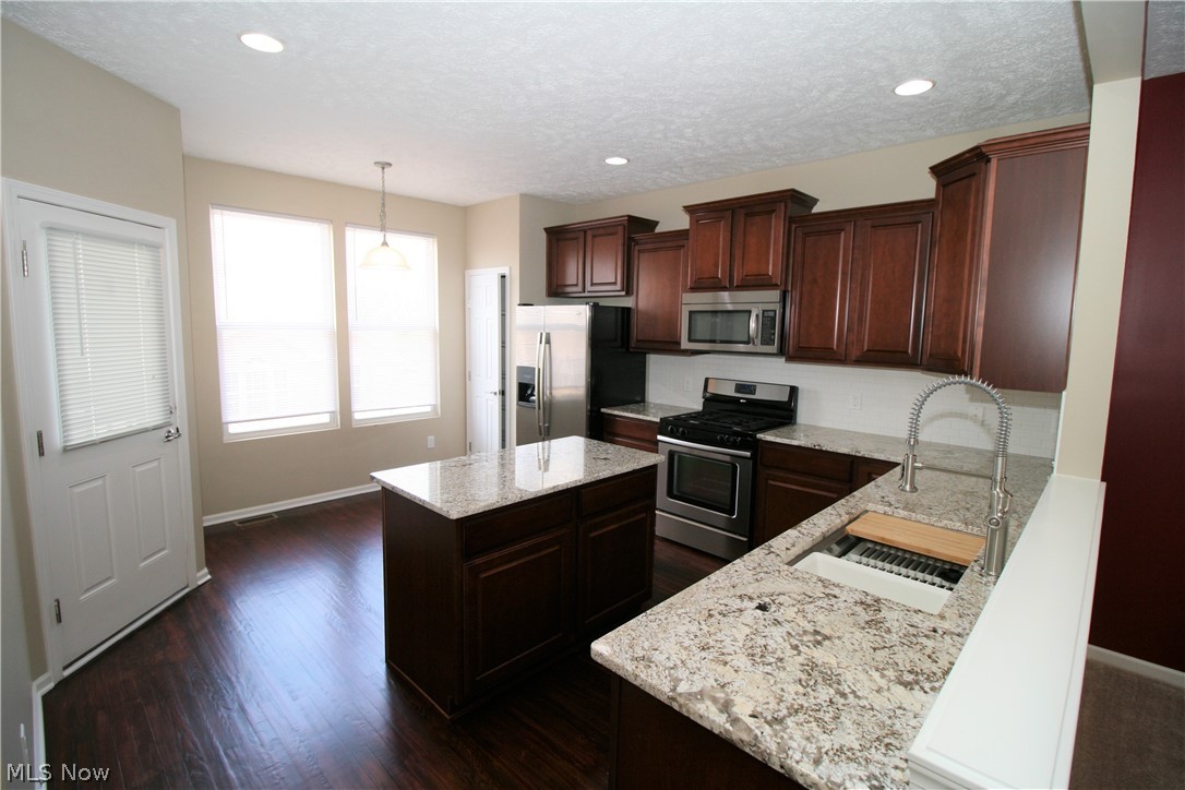 Montrose Park Ph 1 - Residential