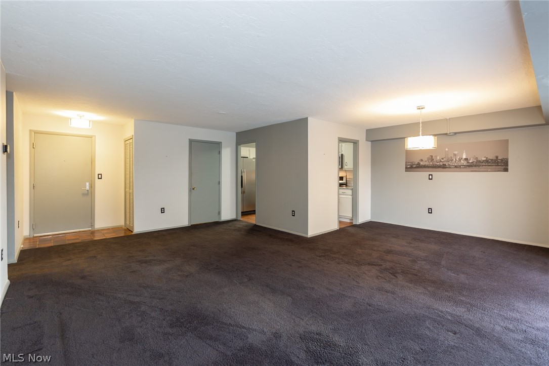 Meridian Condo - Residential