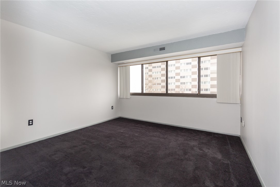 Meridian Condo - Residential