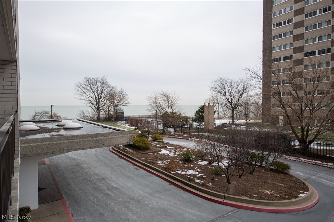 Meridian Condo - Residential