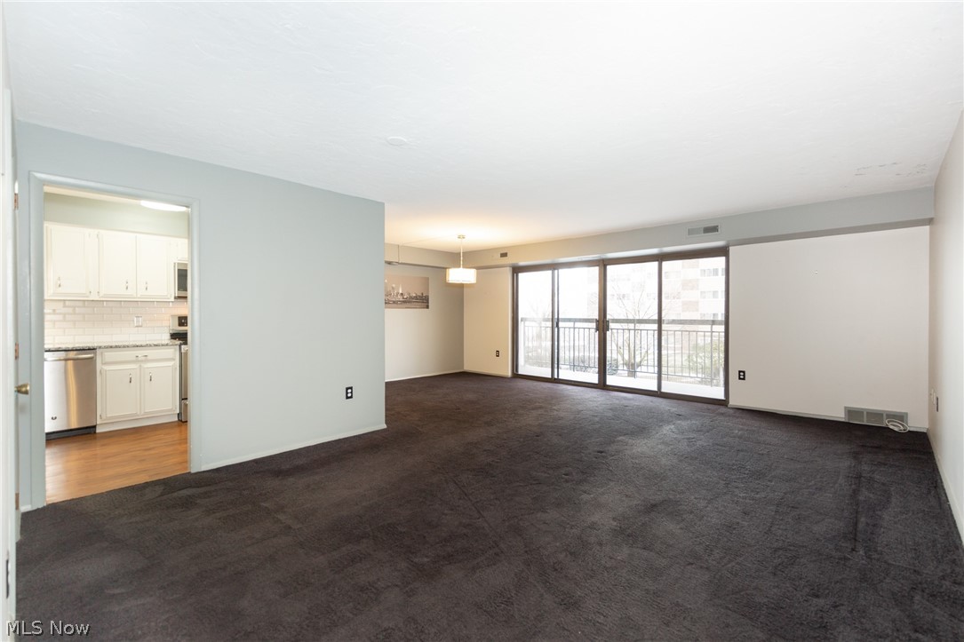 Meridian Condo - Residential