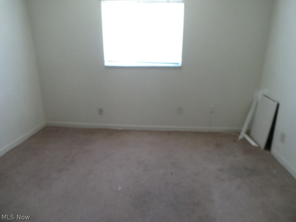 Banbury Village Condo - Residential