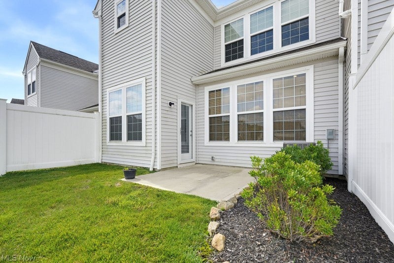 850 Dipper Lane 3