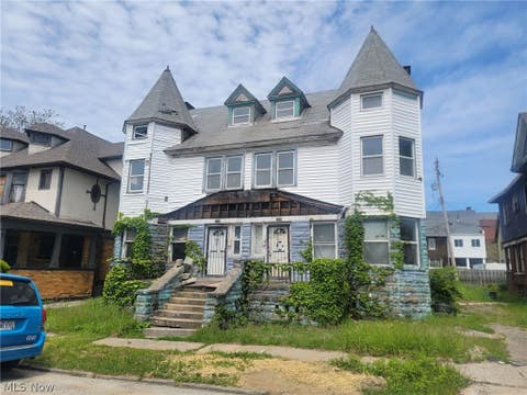 Multifamily For Sale - 1737 Lakefront Avenue<br/> East Cleveland, OH 44112