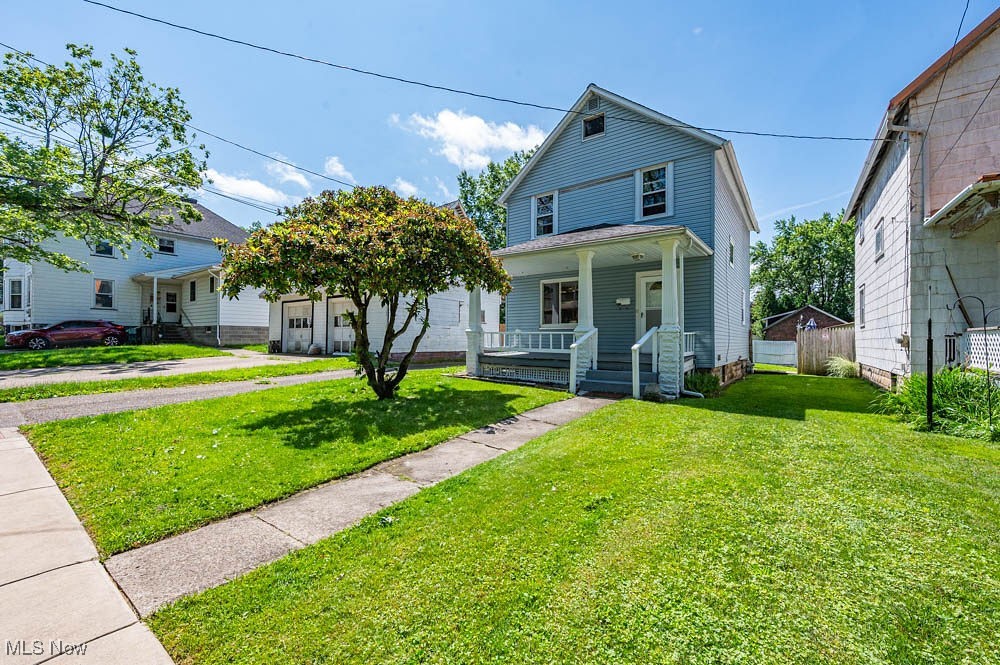 1261 E 3rd Street