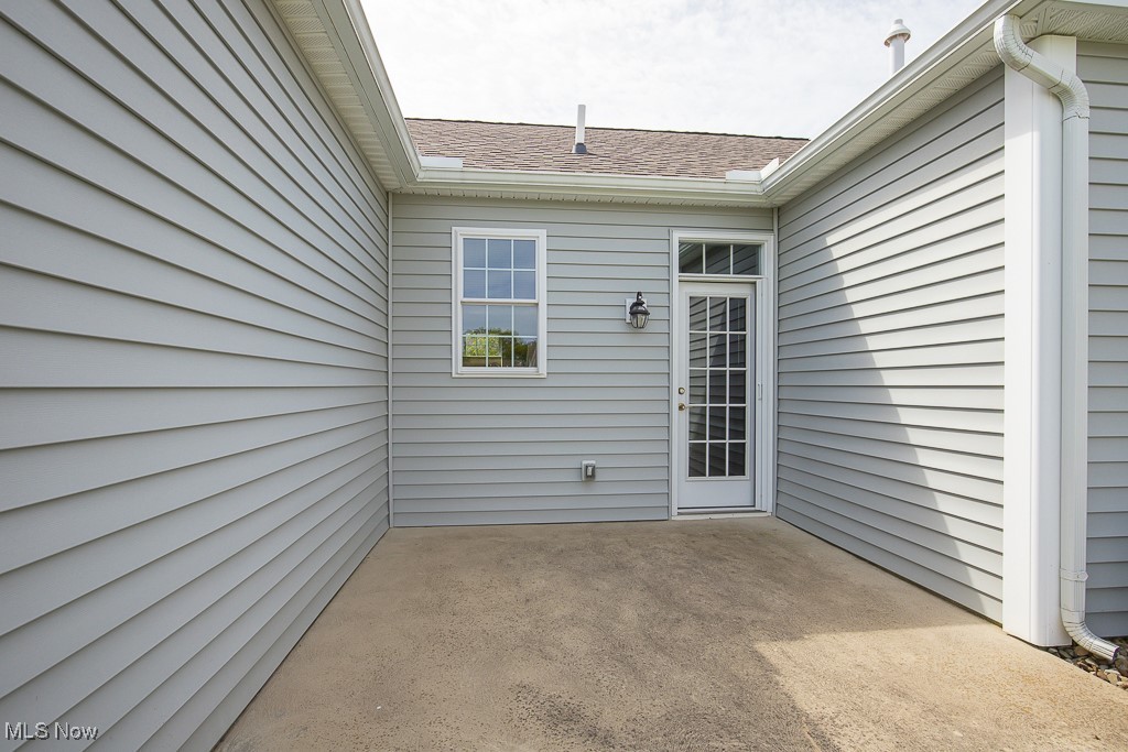 8691 Wakefield Run, North Ridgeville, Ohio image 24
