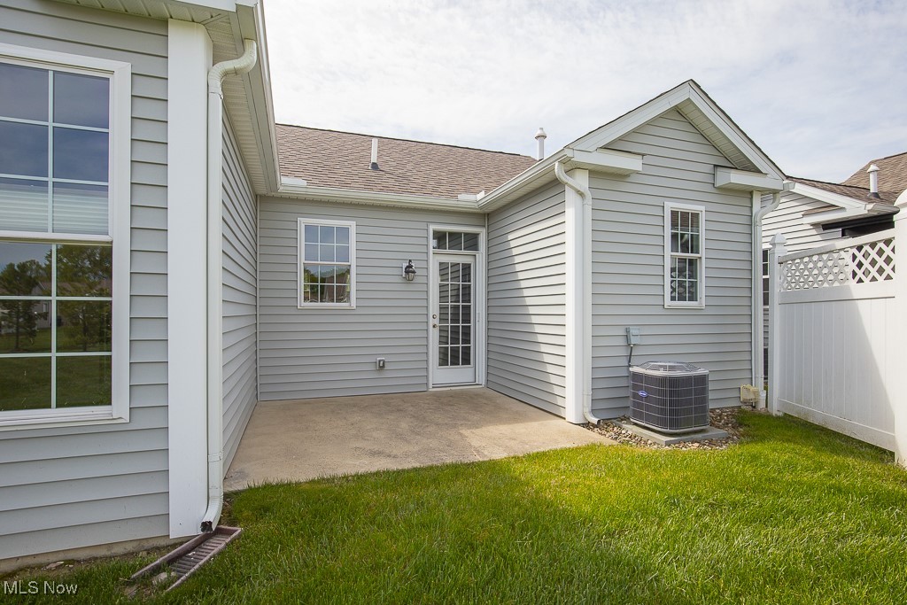 8691 Wakefield Run, North Ridgeville, Ohio image 25
