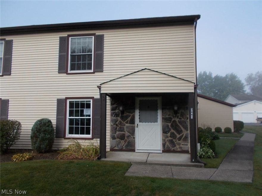 Great location in the Ivy Hill subdivision of Aurora Shores.  Priced to sell, this Townhouse style condo has 2 bedrooms and 1 bath.  There is a 1 car garage.  To be sold AS IS. Seller will NOT pay for any inspections or repairs. Buyer is responsible for due diligence inquiry of all property information contained herein and for property suitability for Buyer's use. Any Room sizes provided are approximate and not guaranteed. Condition of any appliances are not warranted.  All bids are sealed for the first 10 days of the listing through 10/1/17 @ 11:59 pm. and limited to Owner Occupant Buyers Only.  If no offer is accepted on the 11th day then bids are opened daily.  Exclusive Owner Occupant period ends on 10/6/17 at 11:59pm.  Closing agent (Title Company) of Buyers choice. Financing (UI) Uninsured