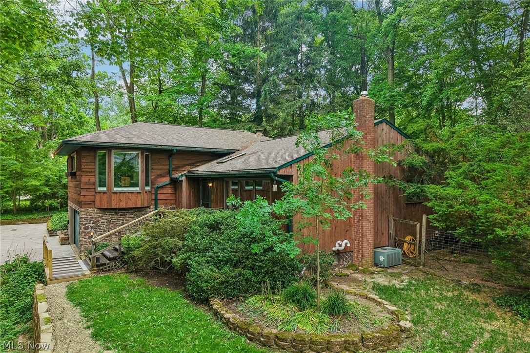 884 Dogwood Terrace