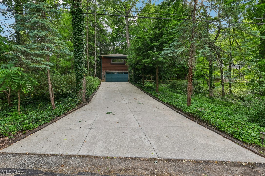 884 Dogwood Terrace