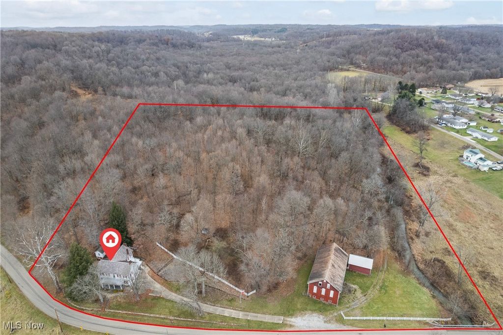 Photo of 5147 Bluebird Road NW, Malvern, OH 44644 (MLS # 5183409)