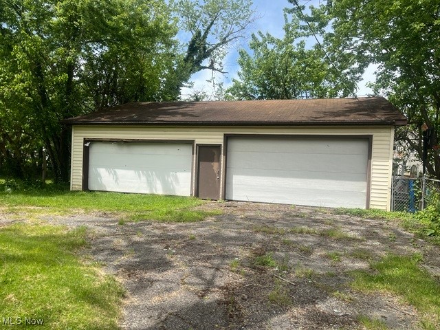 548 Adelaide Avenue, Warren, Ohio image 2