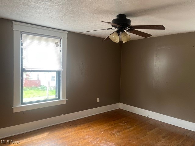 548 Adelaide Avenue, Warren, Ohio image 7