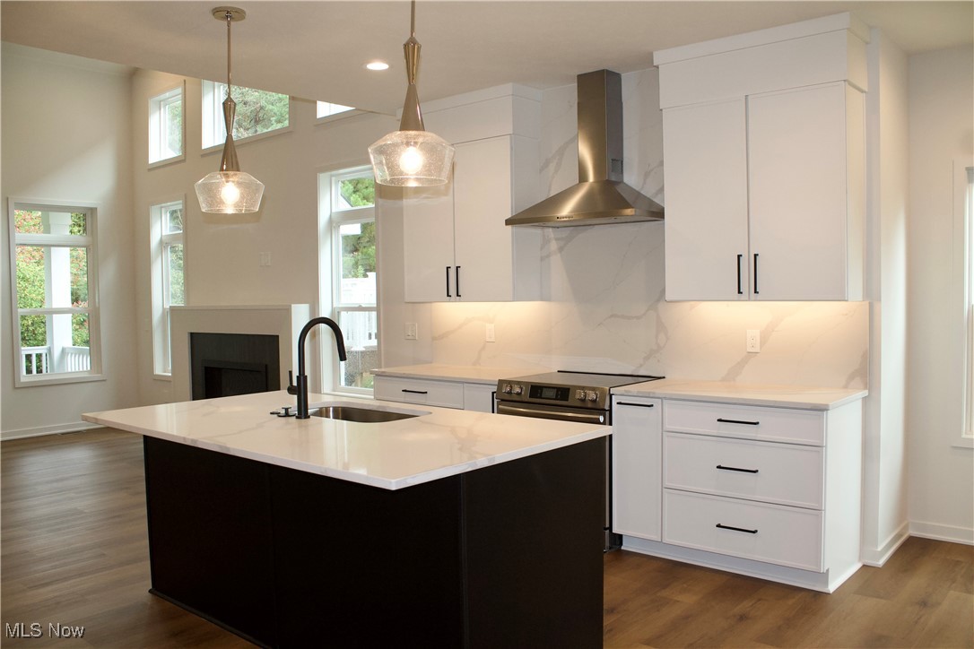 Villas at City Center - Residential