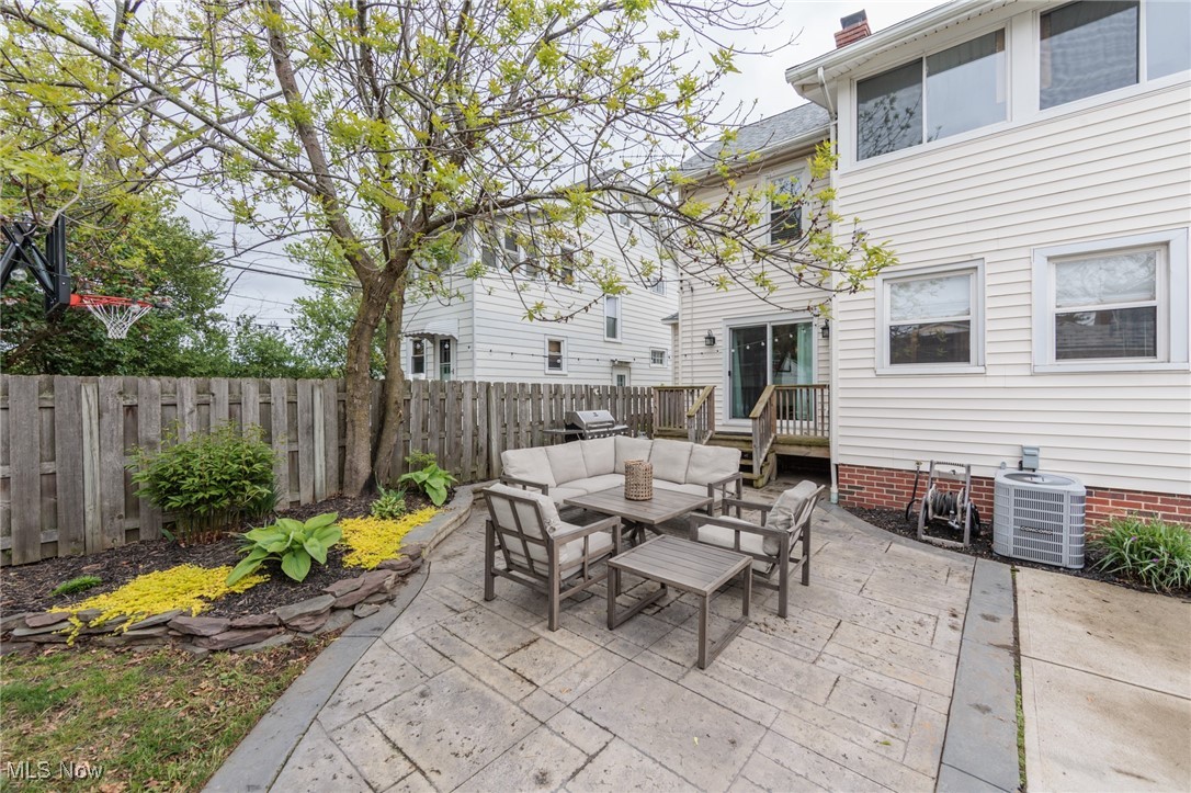 2274 Ogontz Avenue, Lakewood, Ohio image 14