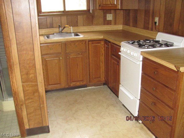 Village/Seville 14 - Commercial Sale