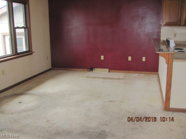 Village/Seville 14 - Commercial Sale