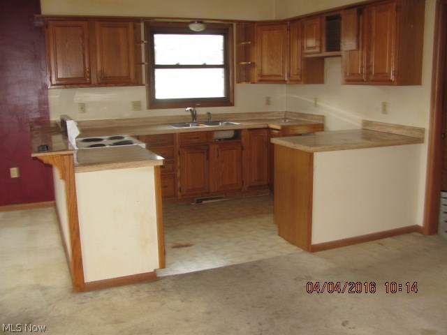 Village/Seville 14 - Commercial Sale