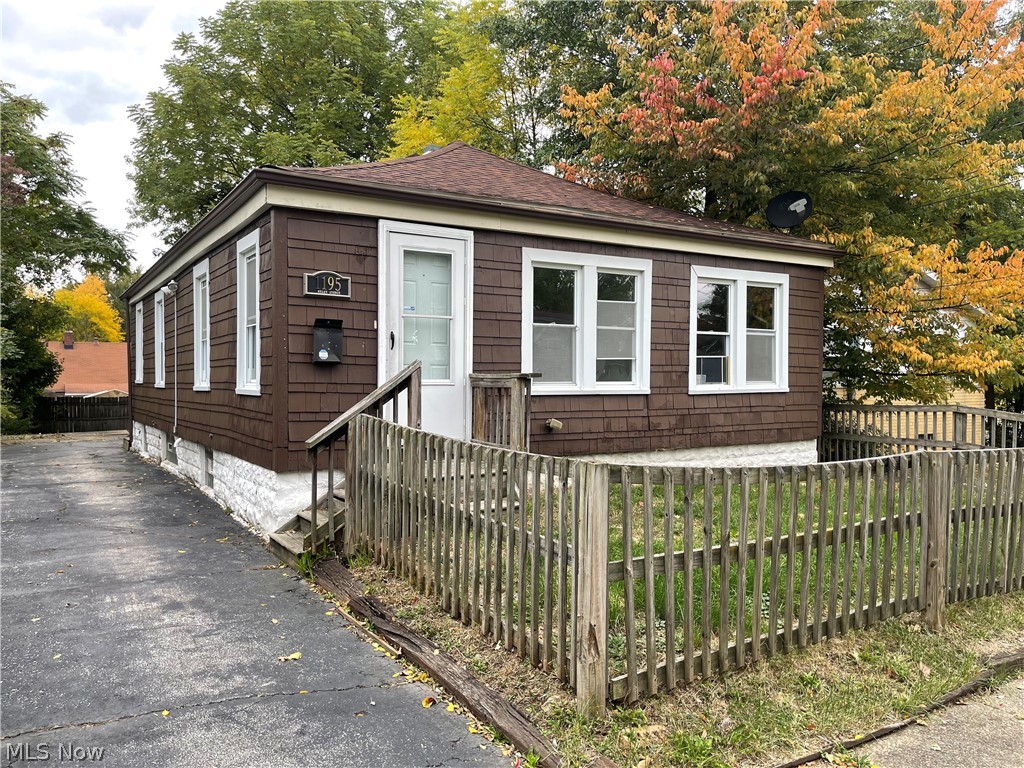 Great Investment Opportunity! This well-maintained Ranch home features 2 spacious bedrooms, 1-bathroom, large kitchen and living area. Potential to cash flow funds north of $850/month, you are promised a healthy cap rate of 9% (with a gross yield of nearly 14%). This property would also make a great starter home. It’s move in ready and has freshly painted interior walls, and a fenced in backyard. The roof is newer with 10+ years left. The home is conveniently located near parks/zoo/garden, highways, and Akron Fulton airport. Come see all this home has to offer. Call to schedule your showing today before its gone!