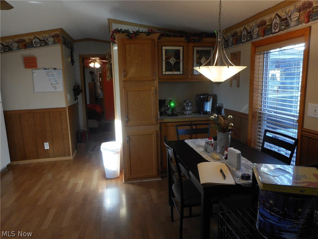 Colonial Villa Homes Park - Residential