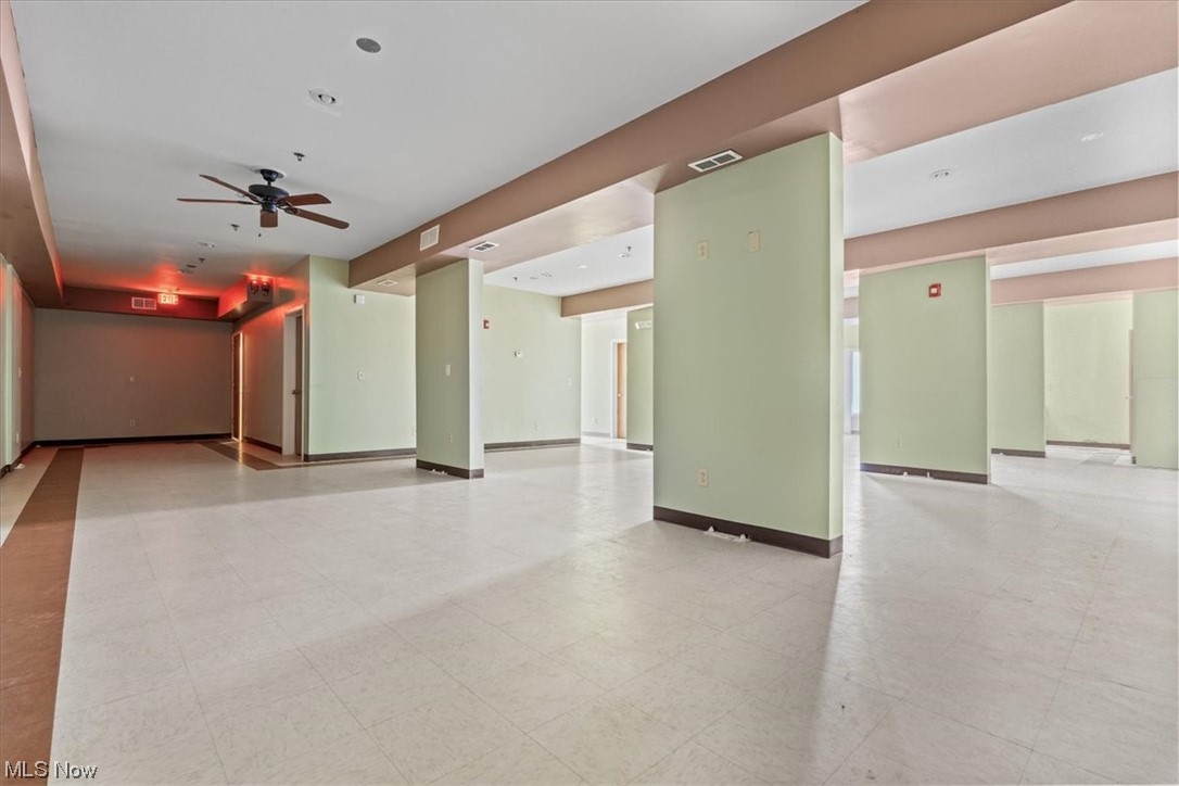 Vienna, West Virginia 26105, United States, ,Commercial,Active,63612