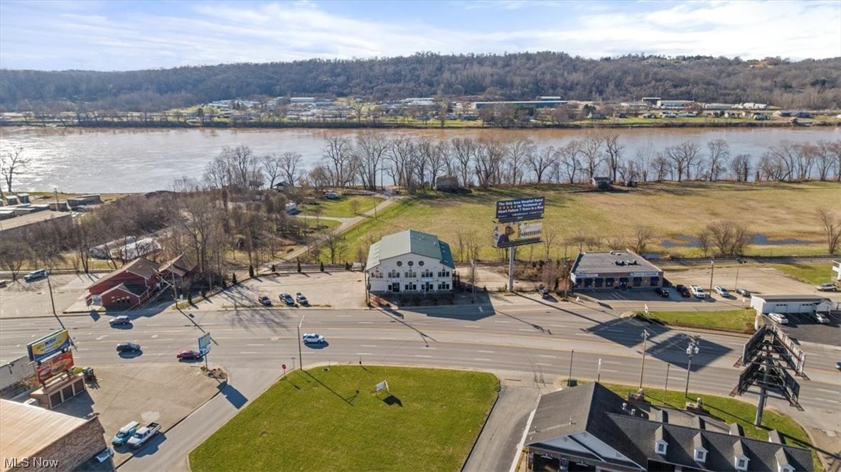 Vienna, West Virginia 26105, United States, ,Commercial,Active,63612