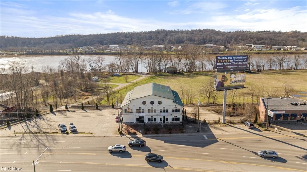 Vienna, West Virginia 26105, United States, ,Commercial,Active,63612