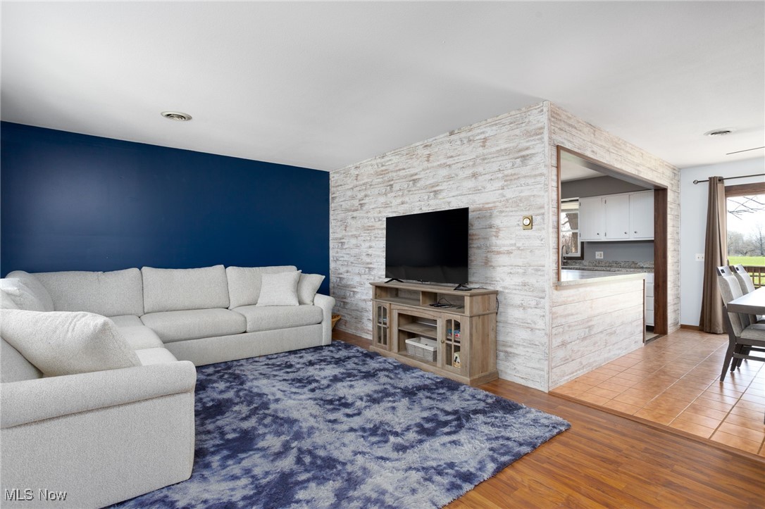 41555 Russia Road, Elyria, Ohio image 13
