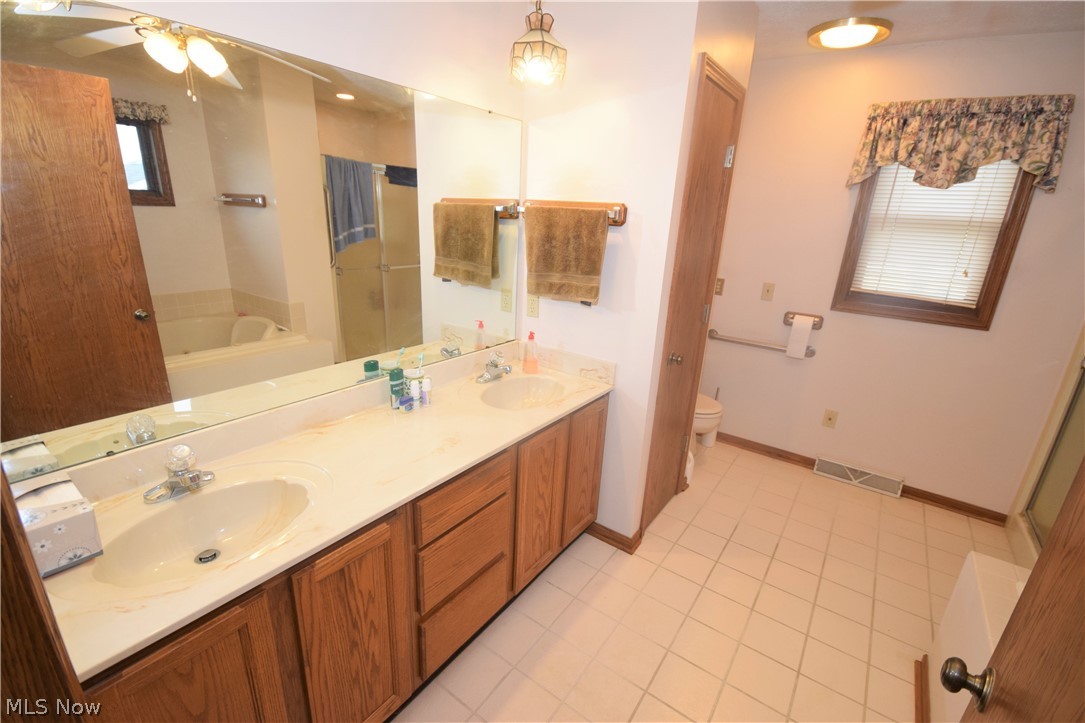 Colonial Hills 08 - Residential