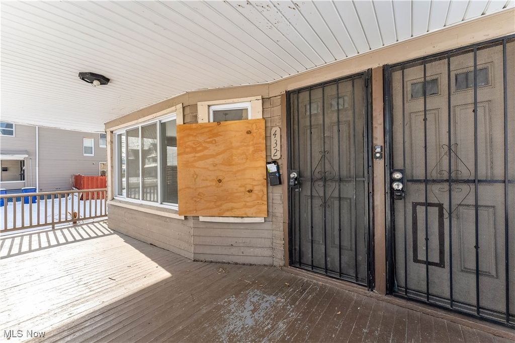 Photo of 430 E 149th Street #2/UP, Cleveland, OH 44110 (MLS # 5176106)